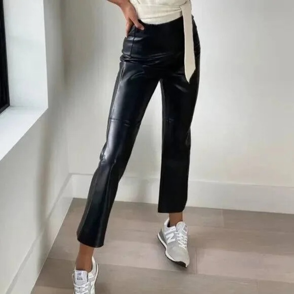 NWT Aritzia Porto Pants size 10